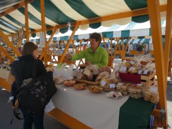 Sredina_ekotrznica_Cesar_Danica_pecivo