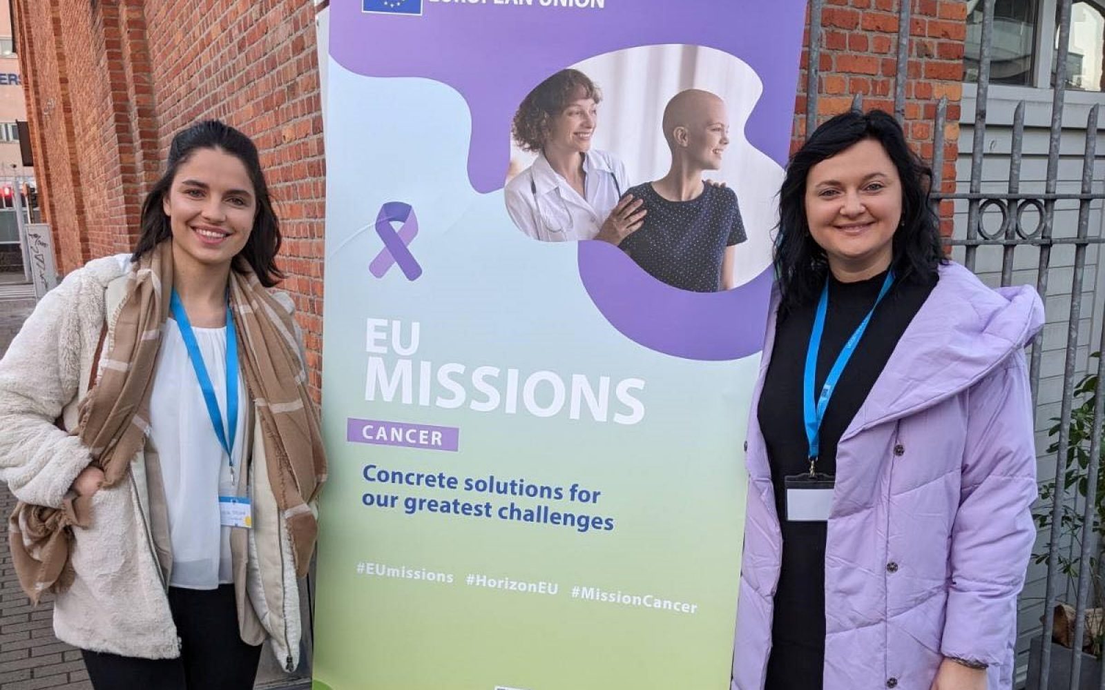 Ajda Cvelbar in Martina Pinterič, sodelujoči  v EU projektu Youth 
Cancer Survivors