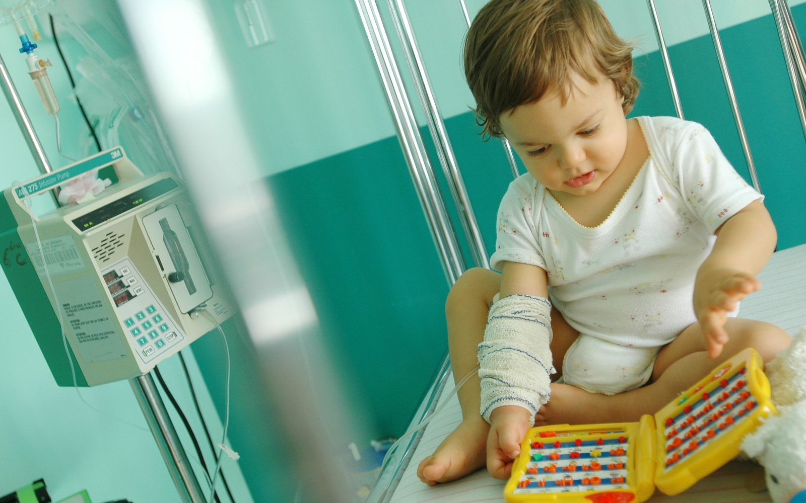 Pediater: “Ko mora otrok v bolnišnico, je staršem še kako žal, da niso ravnali preventivno”