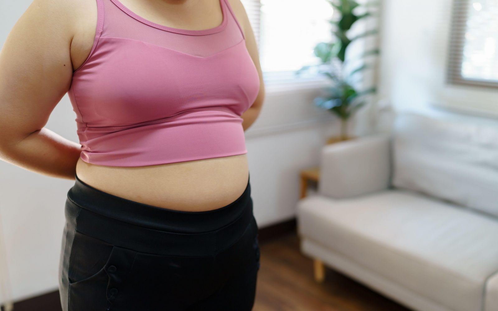 Ženska s prekomerno telesno težo, hujšanje, debelost, dieta