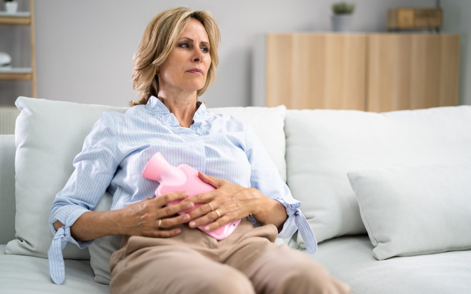 Bolečina v trebuhu: Pogost simptom perimenopavze
