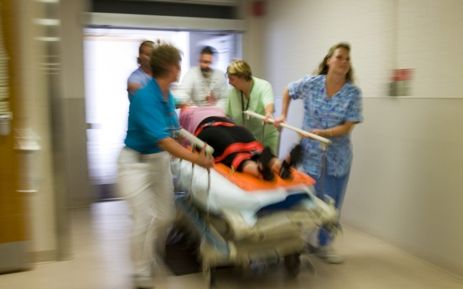 Zadnji dnevi za oddajo vloge: brezplačna e-oskrba v okviru dolgotrajne oskrbe