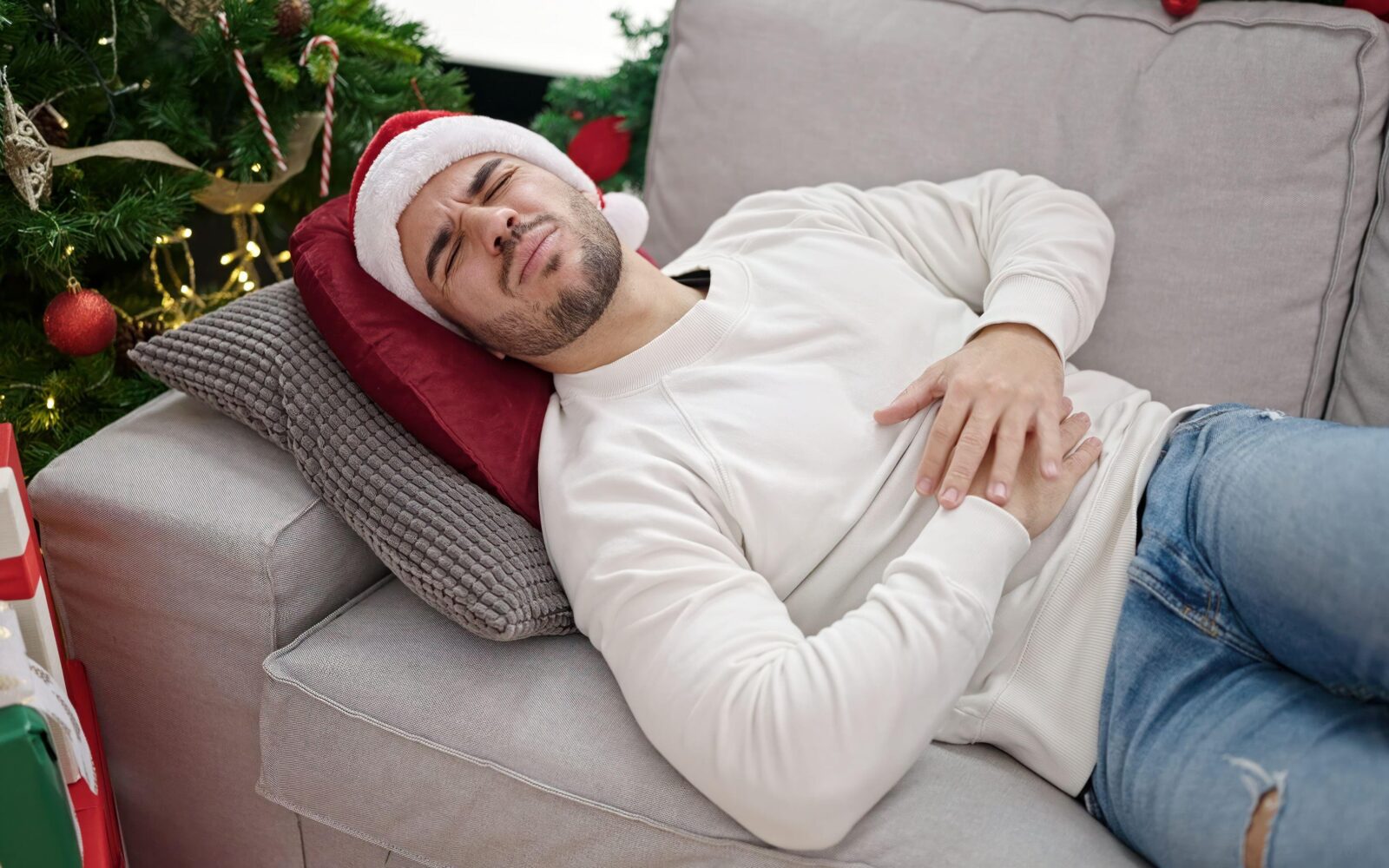 Praznične pojedine: 4 hitre in naravne rešitve za želodčne težave