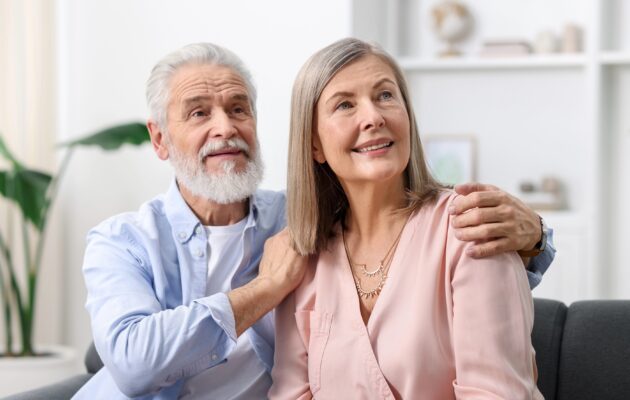 Podpora pri demenci: bližina in odnos pomagata, ko ima oseba z demenco halucinacije.